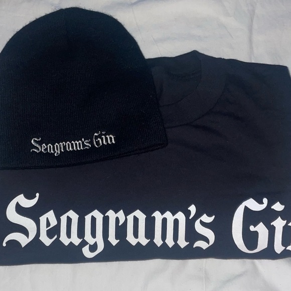Seagram's Gin Limited Edition Logo Knit Black Beanie & 3x T-Shirt.. New - Picture 1 of 8
